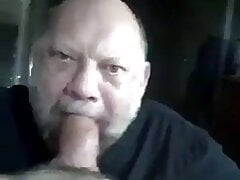 Daddy has a deep throat