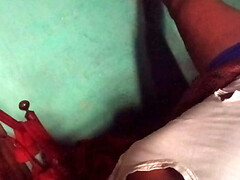 My self video mai night ko fick video dunga