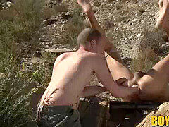 Sean gets indeed messy with Justins ass hole outdoor