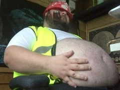 Hoggtubbs shows off his huge belly in this construction clip