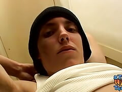 Straight thug Blinx masturbates and cums in homemade video