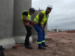Public employees making out in secret at the city's construction website