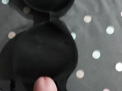 Cum bra