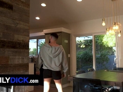 Step Parent Derek Allen Caught His Step Son-in-law Dakota Lovell Wanking - FamilyDick