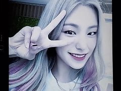 Itzy Yeji Cum Tribute
