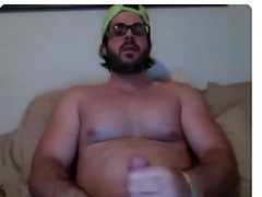 Beefy nerdy man