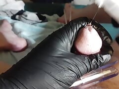 Ballcrushing and stretching my peehole