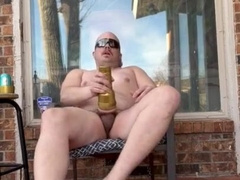 Round Boy spunks in his chubbies