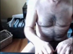 Naked Mature Men Outdoors on Cam8888