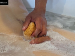 Darron Bluu Gets A Hard-on Rubdown While Taking A Bathtub