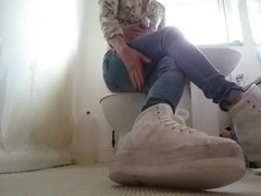 Twink Crossdresser in Tight Jeans