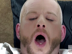 Dude gets fucked and facialized at the casting