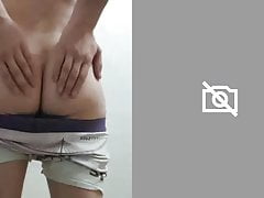 High skype fag posing and wanking on cam
