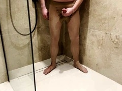 Jerks Cock in tights