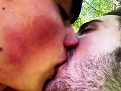 Milking off in nature - Patrick Rici