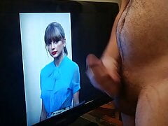 Anyone want to jerk off with me for Taylor Swift? Send a msg