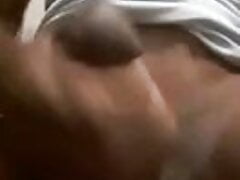 Cubano vergon saca leche