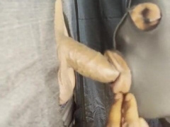 LATINO CONTRUCTION EMPLOYEE GETS A SUCKY-SUCKY AT PARENT BLACKS GLORYHOLE
