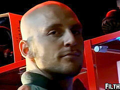 Bathroom, espanoles, hairy