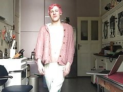 TWINK IS ALWAYS HUNGRY FOR RAW COCK