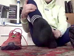 sniffed and ended in sneakers of an aged brother)))
