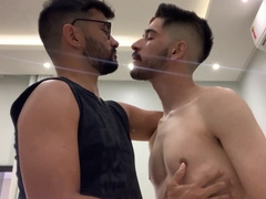 MARCOS GOIANO taking bone from the steaming Joseph Dotado