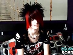 Gay emo twink Vayne Insanity jerks off and anal plays solo