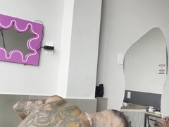 DANGLED MUSCLE GYM RAT DAD TAKES BIG YANKEE BIG BLACK COCK
