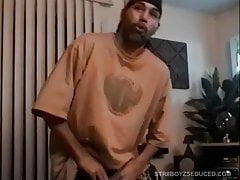 Straight Boy Enrique Blows Vinnie