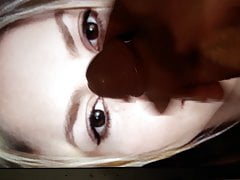 Shakira cum tribute over her  beautiful smile