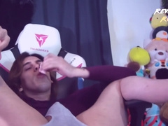 She Puts Chocolates Up Her Ass And Eats Them