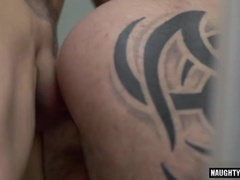 Muscle Homo Blowjob Hump With Money-Shot