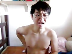 Online naked vs professional presence and sexual expression in adult only nudist community