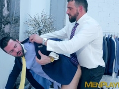 Two elegant men use their day to fuck at work and love it