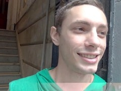 Amateur gay Uber driver offers bareback