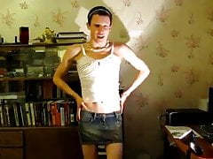 TWINK IS ALWAYS HUNGRY FOR RAW COCK