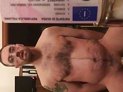 Mi presento con cazzo in gabbia