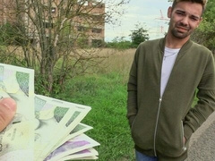 This slutty bottom is not afraid of king-sized penises