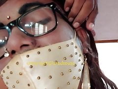 Indian crossdresser Lara D'Souza sexy in saree
