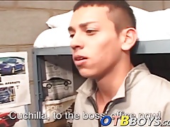 Sexy hunk David Contreras loves being a little prison bitch