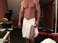 Chizzad With A Towel