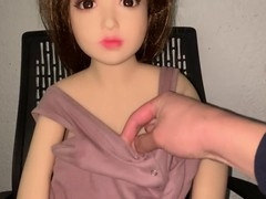 Stunning Japanese babe with a perfect body gives an amazing blowjob