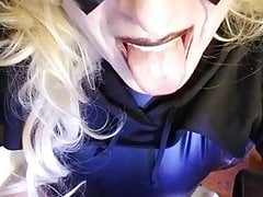 Cougar CD in Leather Hello