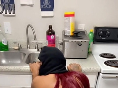 Gigantic bootie t-model