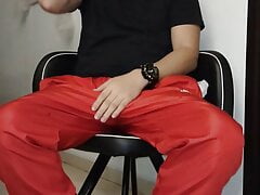 watch this man in pantyhose and masturbate watching him