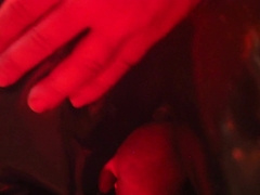 Love Glove schlampe hängt in den seilen