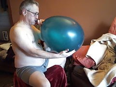 Qualatex 24 inch Balloon Fun - Retro - Balloonbanger