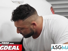 Andrew’s Jobless Culo Takes Lucca’s Thick Device