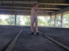 Naked fellow Chisel