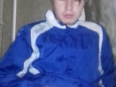 Fantastic Fellow Tugging Spectacular Wooly Knob